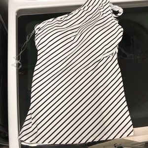 One shoulder tankini top